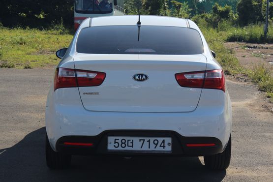 Kia pride 1.4 MPI Sedan Deluxe — пробег 91 500 км — фото 2 из 5