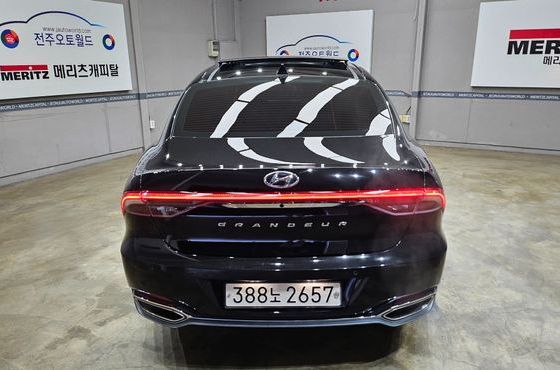 Hyundai Grandeur 3.0 LPi Rent Car Premium — пробег 74 700 км — фото 4 из 5