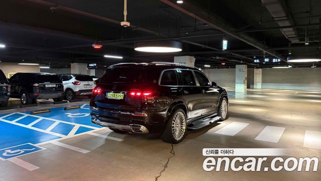 Mercedes-Benz GLS-Class Maybach GLS600 4MATIC — пробег 6 500 км — фото 5 из 5