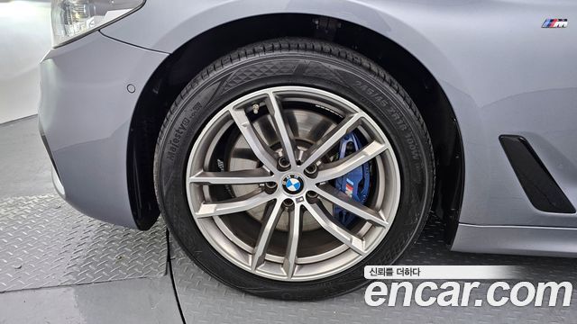 BMW 5-Series 530i xDrive M Sport Package Plus — пробег 131 887 км — фото 5 из 5