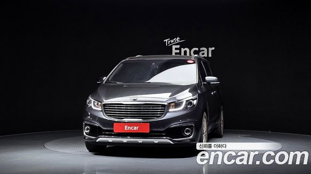 Kia Carnival 7-seater Limousine VIP — пробег 98 004 км — фото 3 из 5