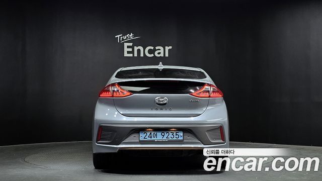 Hyundai Ioniq из Кореи Encar