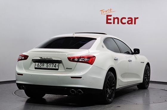 Maserati Ghibli 3.0 Diesel 3rd — пробег 135 985 км — фото 2 из 5