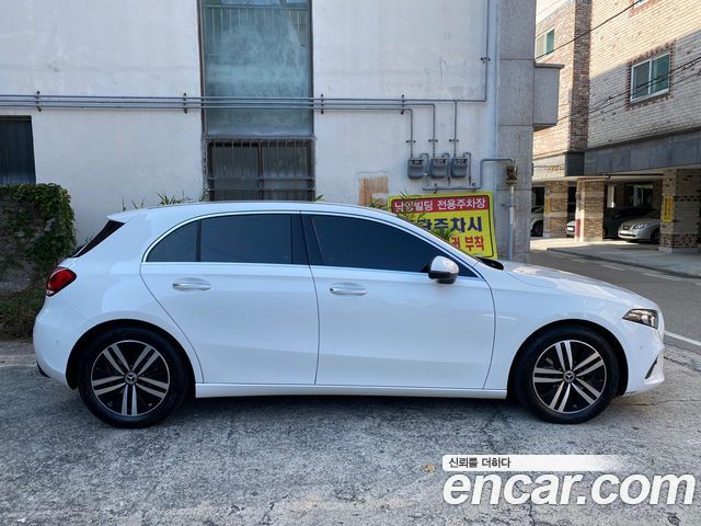 Mercedes-Benz A-Class A220 Hatchback — пробег 19 000 км — фото 5 из 5