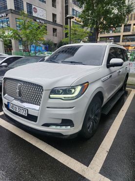 Lincoln Navigator 3.5L — пробег 20 000 км — фото 3 из 5