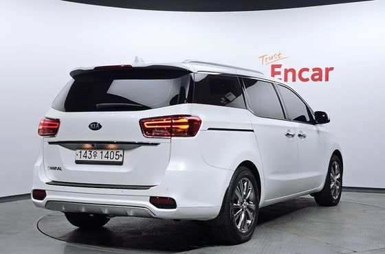 Kia Carnival 9-Seater Prstige — пробег 144 565 км — фото 2 из 5