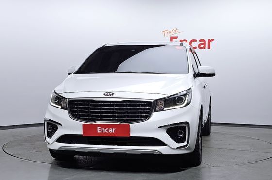 Kia Carnival 9-Seater Prstige — пробег 144 565 км — фото 3 из 5