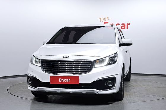 Kia Carnival 9-seater Luxury — пробег 172 741 км — фото 3 из 5