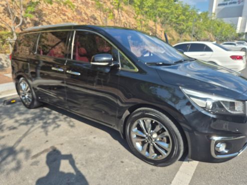 Kia Carnival 9-seater Prestige — пробег 144 732 км — фото 3 из 5