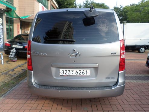 Hyundai Starex Van 5-Seater Modern — пробег 176 496 км — фото 4 из 5