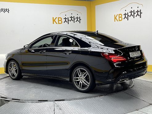 Mercedes-Benz CLA-Class CLA220 AMG Line — пробег 73 524 км — фото 2 из 5