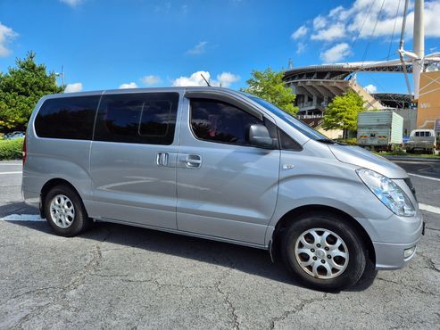 Hyundai Starex 5-Seater VAN CVX Luxury — пробег 201 929 км — фото 3 из 5