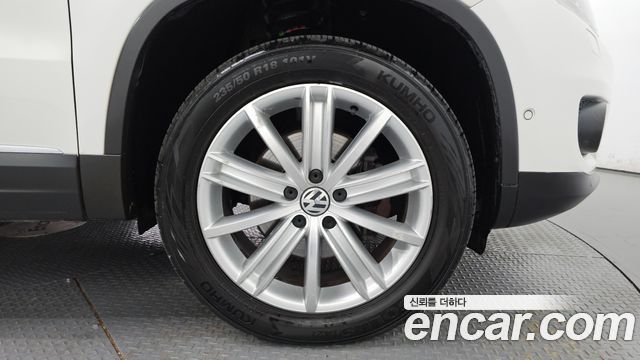Volkswagen Tiguan 2.0 TDI  Premium 5N — пробег 156 903 км — фото 5 из 5