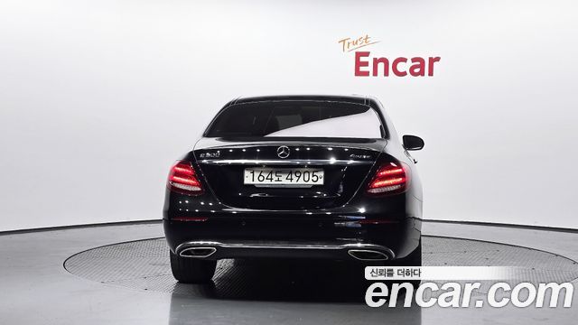 Mercedes-Benz E-Class E300 4MATIC Avnatgarde — пробег 79 305 км — фото 4 из 5