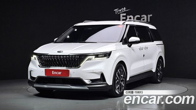Kia Carnival Diesel 9-Seater Noblesse — пробег 70 134 км — фото 1 из 5
