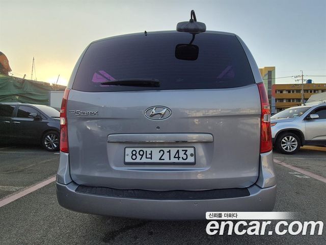 Hyundai Starex 5-Seater VAN CVX Luxury — пробег 189 892 км — фото 5 из 5