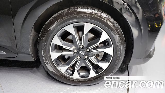 Kia Carnival Gasoline 9-Seater Signature — пробег 40 427 км — фото 5 из 5