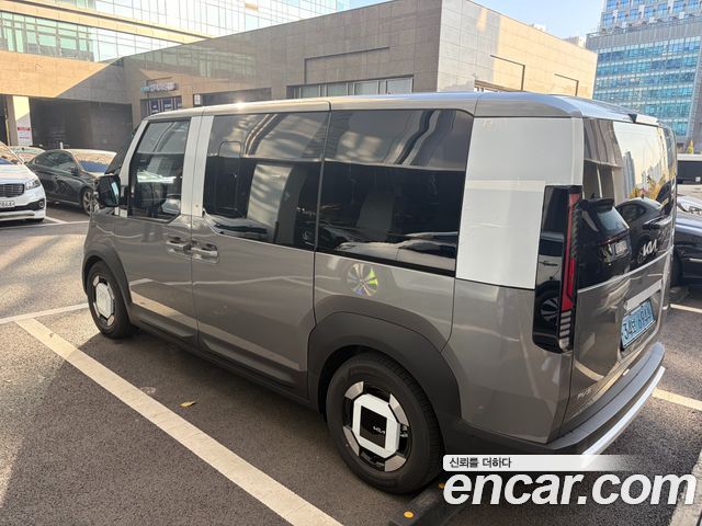 Kia PV5 Passenger 5 Seater Plus — пробег 524 км — фото 4 из 5