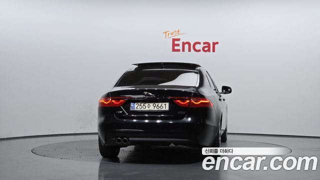 Jaguar XF из Кореи Encar