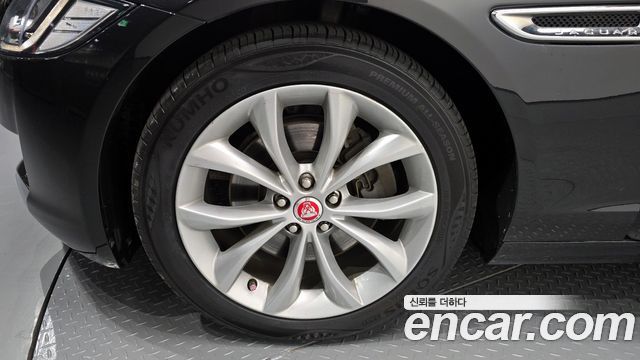 Jaguar XF из Кореи Encar