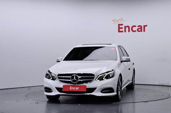 Mercedes-Benz E-Class E200 Avantgarde — пробег 64 380 км — фото 3 из 5
