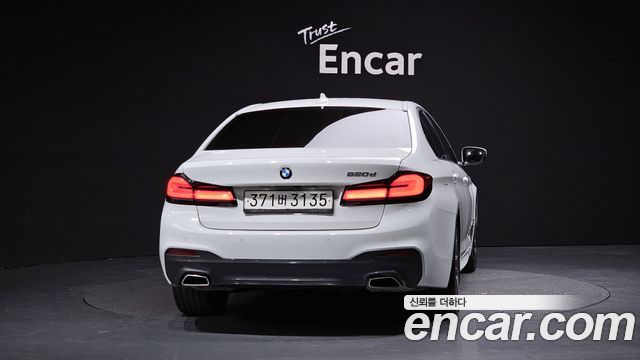 BMW 5-Series 520d M Sport Package Plus — пробег 76 154 км — фото 4 из 5