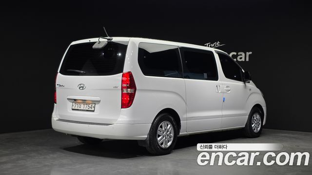 Hyundai Starex 11-Seater Wagon Smart — пробег 118 781 км — фото 2 из 5