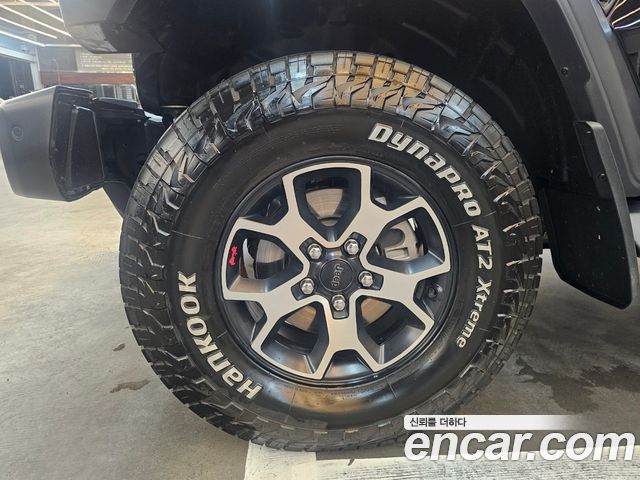 Jeep Wrangler 2.0 Rubicon Power Top 4Door — пробег 51 000 км — фото 5 из 5