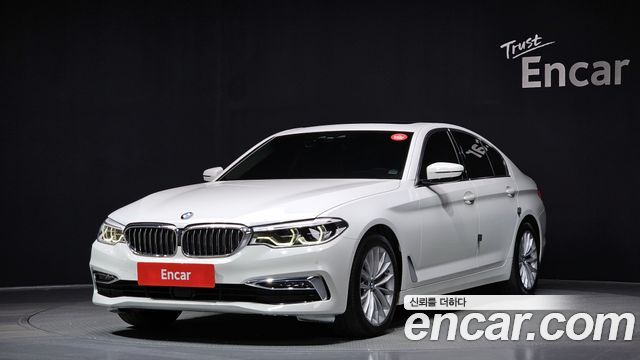 BMW 5-Series 530i xDrive Luxury Plus — пробег 81 775 км — фото 1 из 5