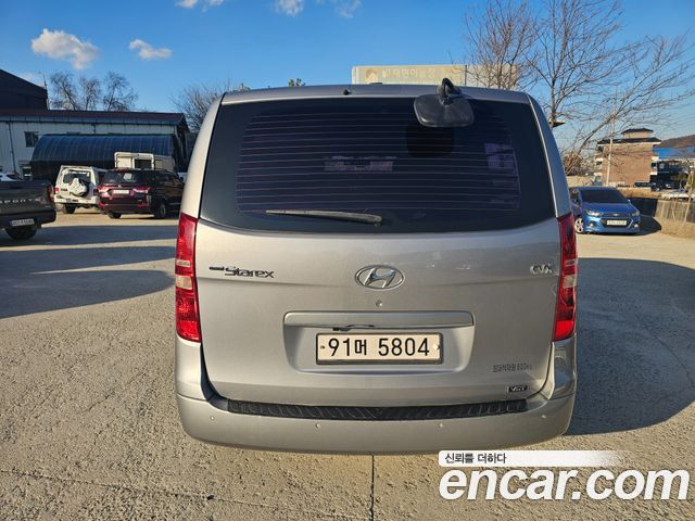 Hyundai Starex 5-Seater VAN CVX Luxury — пробег 182 532 км — фото 2 из 5