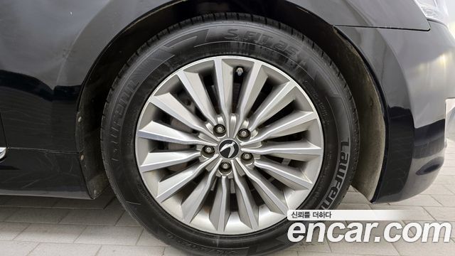 Hyundai Equus из Кореи Encar