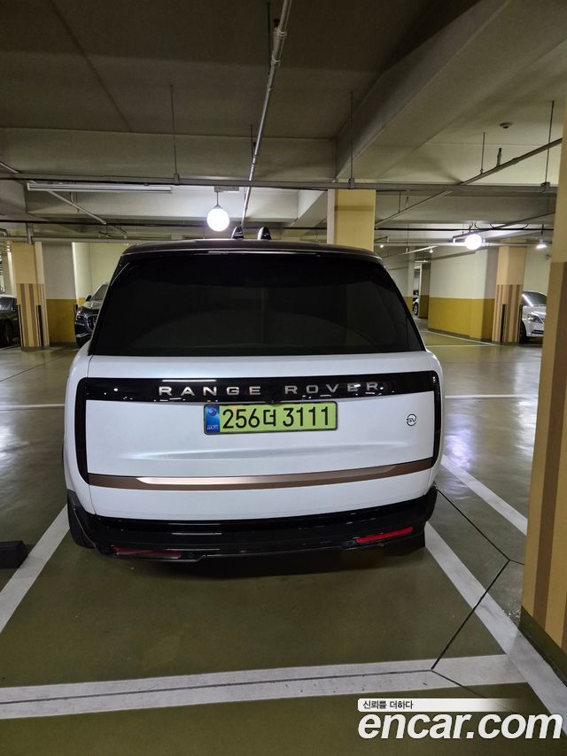 Land Rover Range Rover P615 SV LWB — пробег 9 000 км — фото 2 из 5