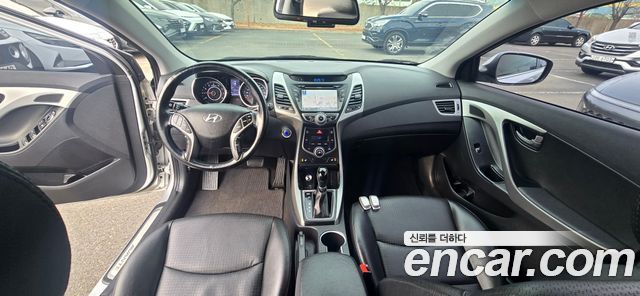 Hyundai AVANTE 1.6 GDi Modern Standard — пробег 68 035 км — фото 2 из 5