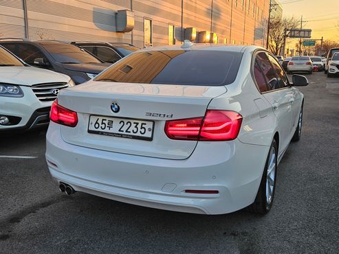 BMW 3-Series 320d — пробег 92 685 км — фото 4 из 5