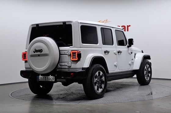 Jeep Wrangler 2.0 Overland Power Top 4Door — пробег 47 869 км — фото 2 из 5