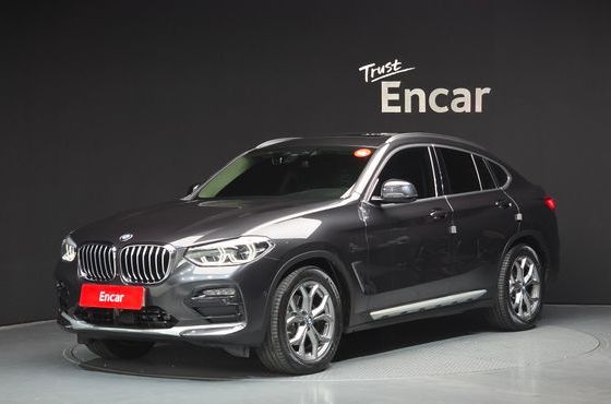 BMW X4 xDrive20i xLine — пробег 46 488 км — фото 1 из 5