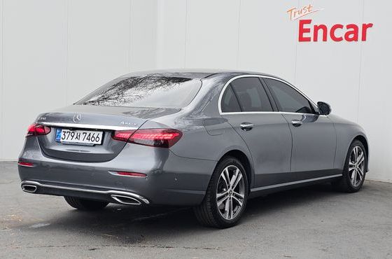 Mercedes-Benz E-Class E350 4MATIC Avantgarde — пробег 23 271 км — фото 2 из 5