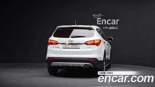 Hyundai Santafe Diesel(e-VGT) 2.0 2WD Premium — пробег 131 332 км — фото 4 из 5