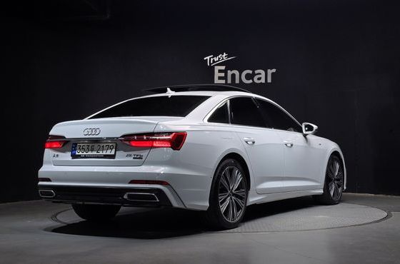 Audi A6 45 TFSI Quattro Premium — пробег 26 220 км — фото 2 из 5