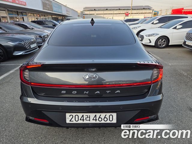 Hyundai Sonata 1.6 Turbo Premium Plus — пробег 80 000 км — фото 3 из 5