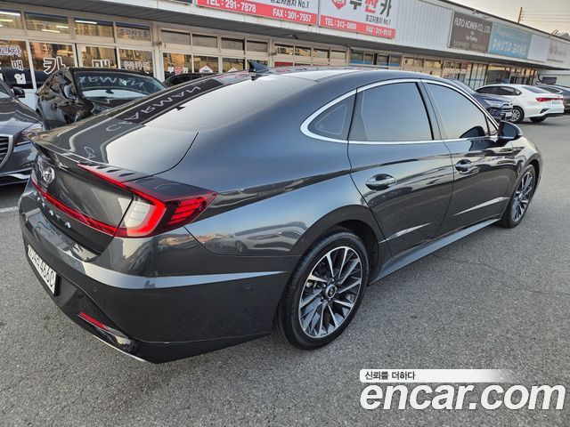 Hyundai Sonata 1.6 Turbo Premium Plus — пробег 80 000 км — фото 4 из 5