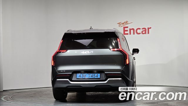 Kia EV9 из Кореи Encar