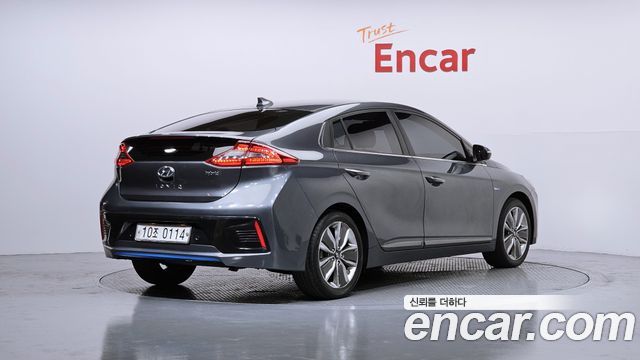 Hyundai Ioniq Q — пробег 177 294 км — фото 2 из 5