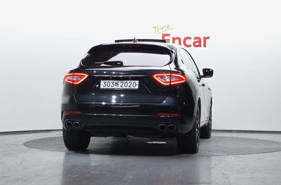Maserati Levante 3.0 Diesel AWD GranLusso — пробег 68 708 км — фото 4 из 5