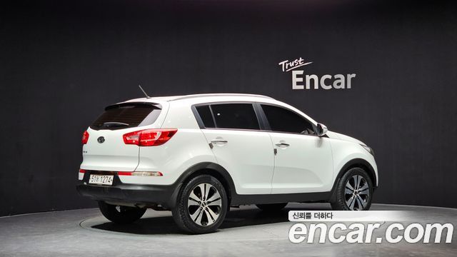 Kia Sportage Diesel 2WD TLX High-Deluxe — пробег 121 115 км — фото 2 из 5