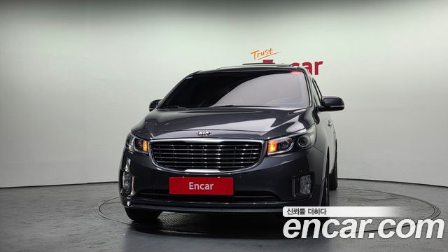 Kia Carnival 11-seater Luxury — пробег 122 810 км — фото 3 из 5