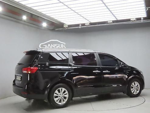 Kia Carnival 11-seater Luxury — пробег 220 000 км — фото 4 из 5