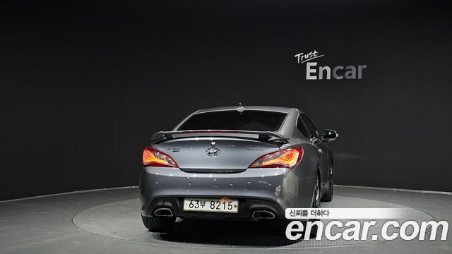 Hyundai Genesis из Кореи Encar