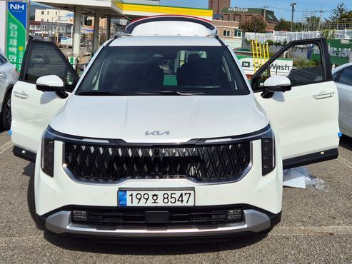 Kia Carnival HEV 9 seater Prestige — пробег 890 км — фото 1 из 5