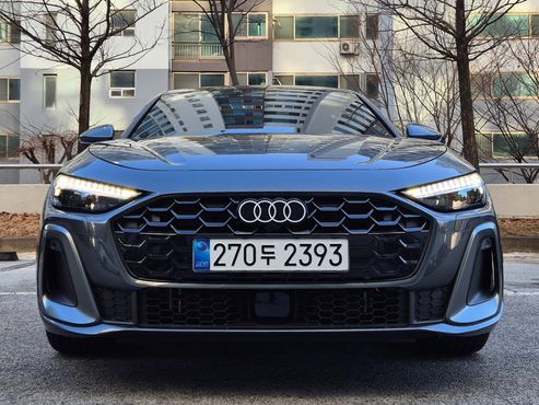 Audi A5 40 TFSI Quattro S Line — пробег 720 км — фото 1 из 5